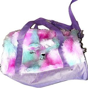 Super cute girls carry on / overnight bag classic, adorable and cute as a bunny!